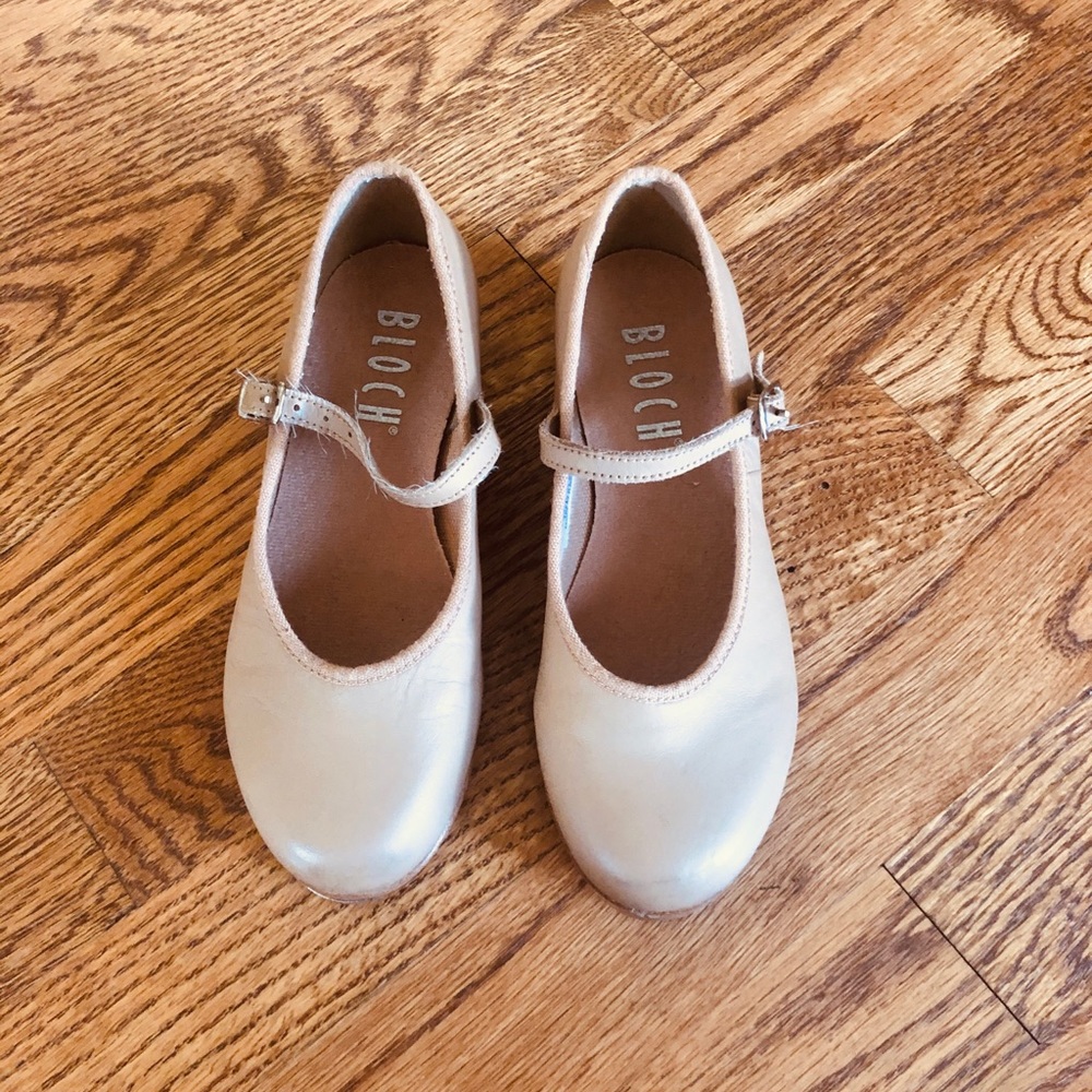 Bloch kids leather  Tap shoes size 11 1/2